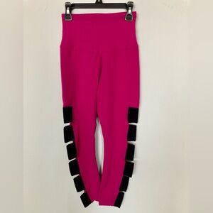 Beyond Yoga Super Soft Capri Cut-Out Leggings- XS